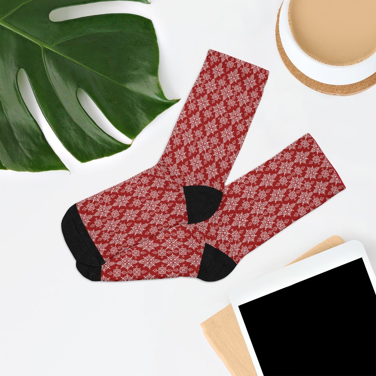 Red Holiday Snowflake Socks - I Love Heartstrings