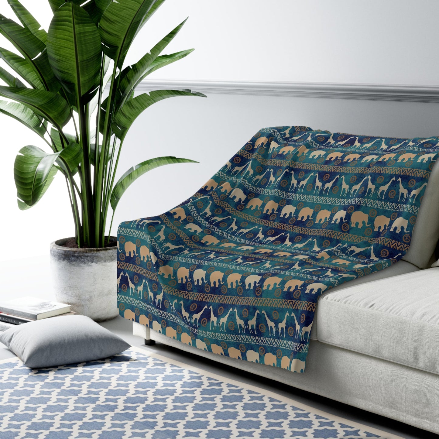 Sherpa Fleece Blanket African Design Giraffe and Elephant patterned print - I Love Heartstrings